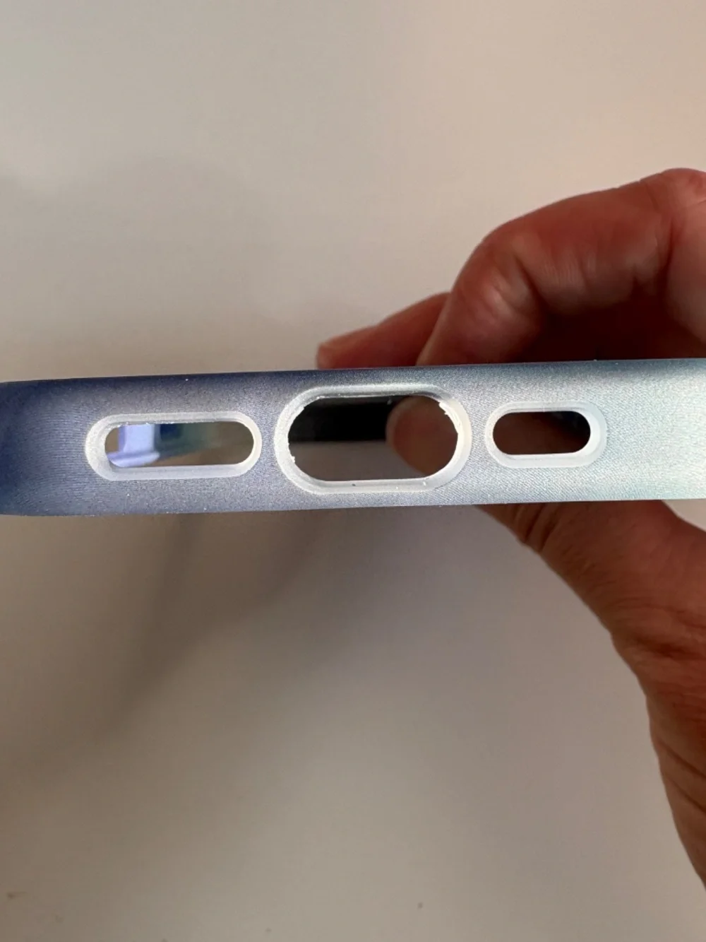 Incase Halo iPhone 16 Case